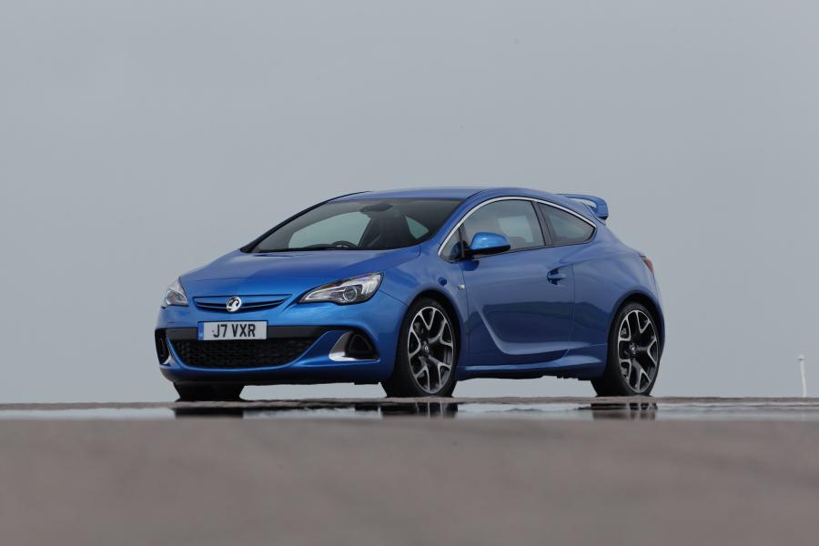  Vauxhall Astra VXR 2012 года  (фото 10 из 274)